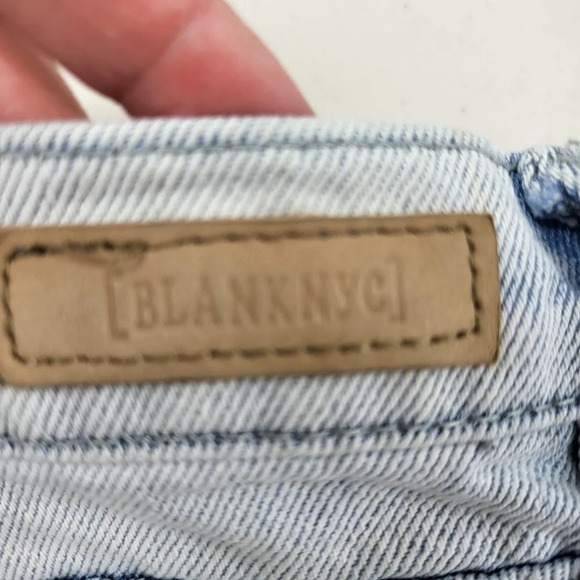 Blank NYC The Fulton Roll Up Short Light Wash Raw Hem Shorts Sz 29 - Picture 5 of 14